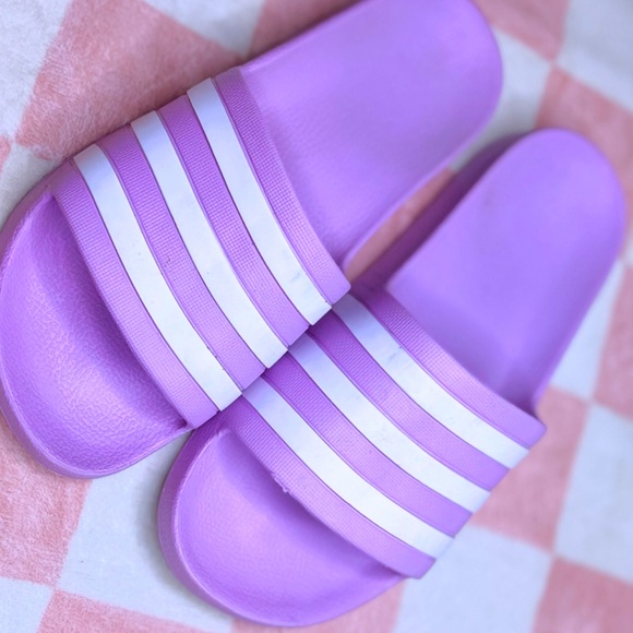 Lot of 2 pairs of cute ADIDAS Adilette shower slides; Size 6 (women) - Picture 3 of 4